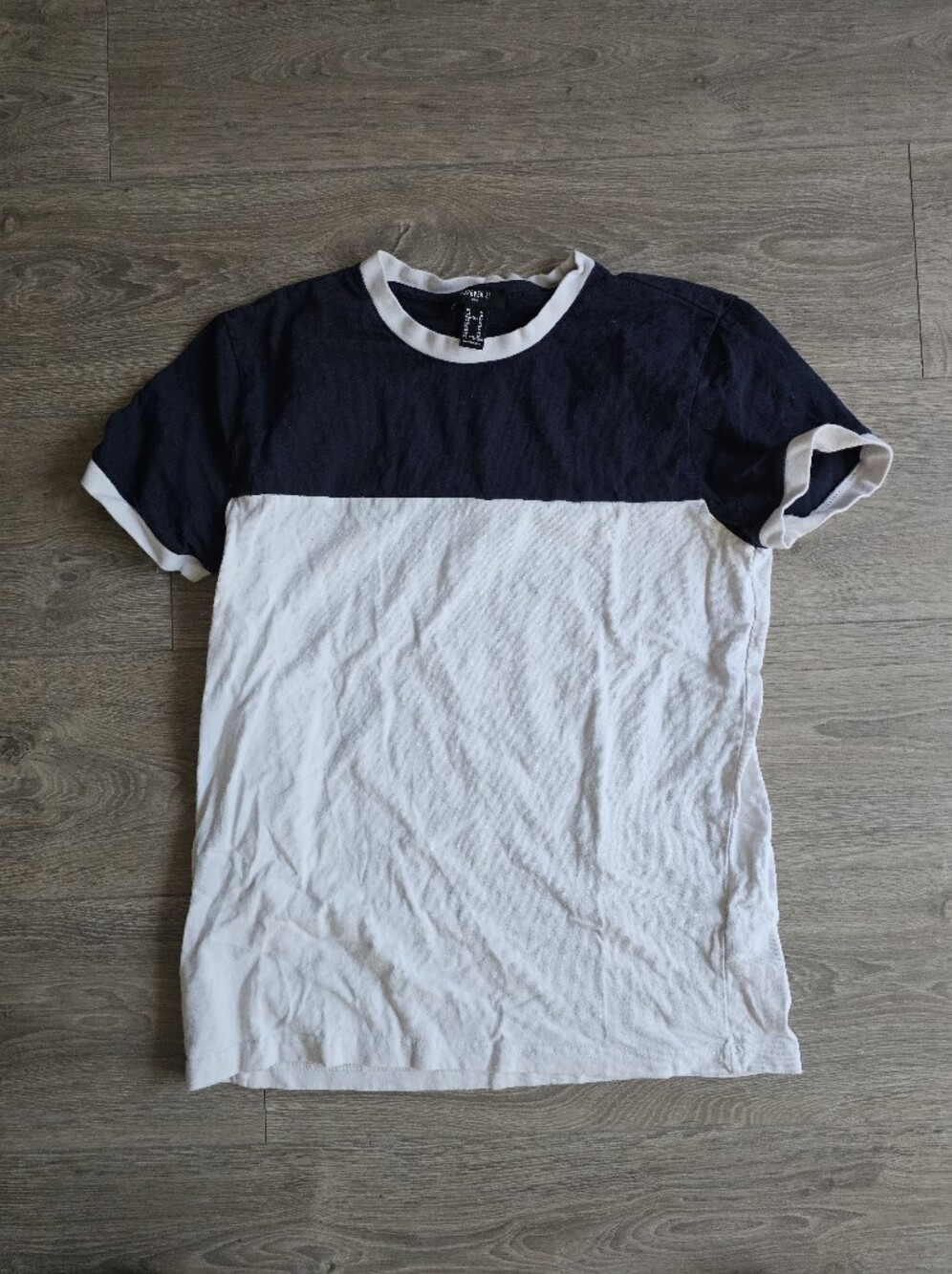 Forever 21 Men's Navy and White Short Sleeve Colorblock Tee